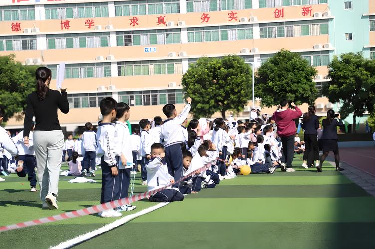惠州市博罗县城大桥路北,是国际合作综合英语实验基地,全国教育科学